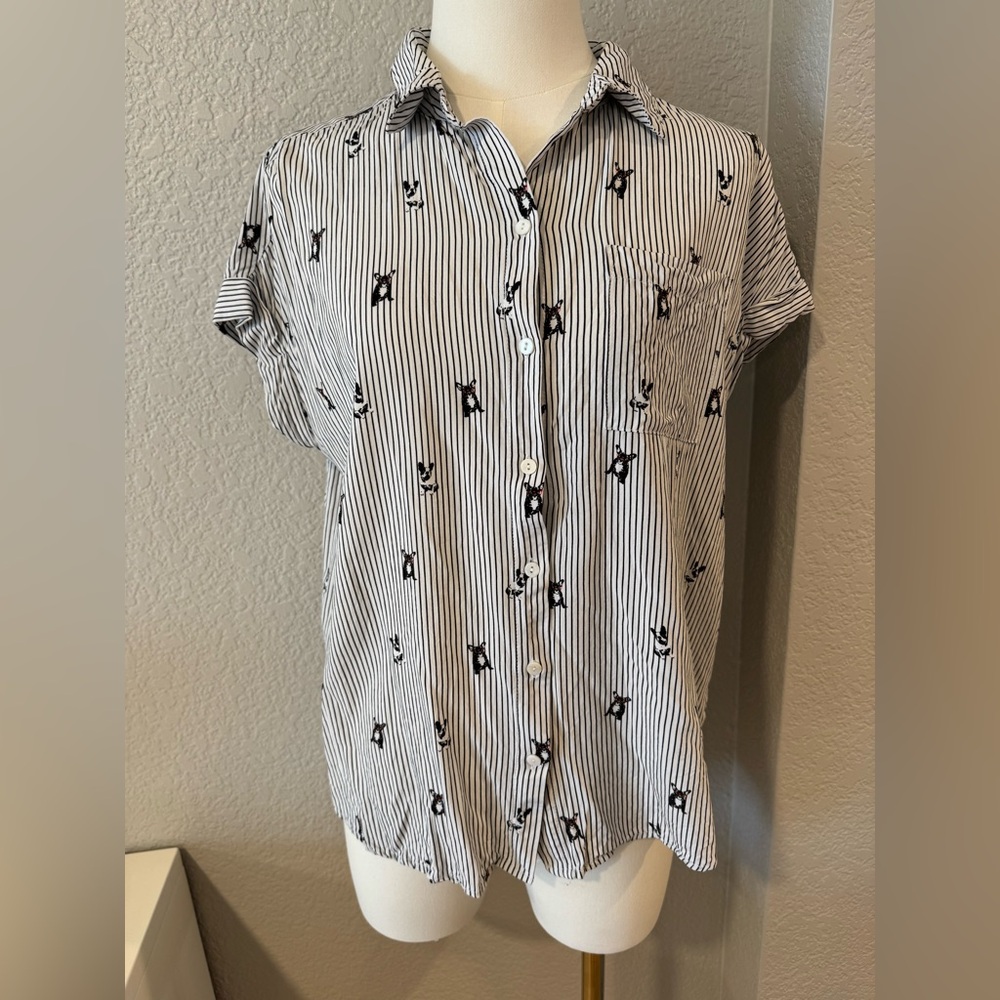 Jane + Delancey Black and White French Bulldog Print Button-Down Shirt - Picture 8 of 10